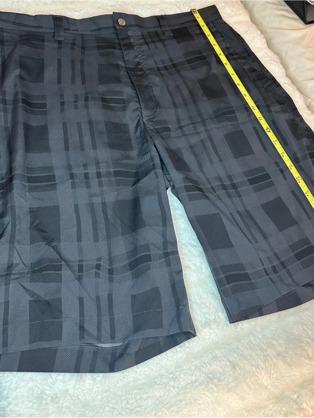 Callaway Men's Black Plaid Performance Shorts